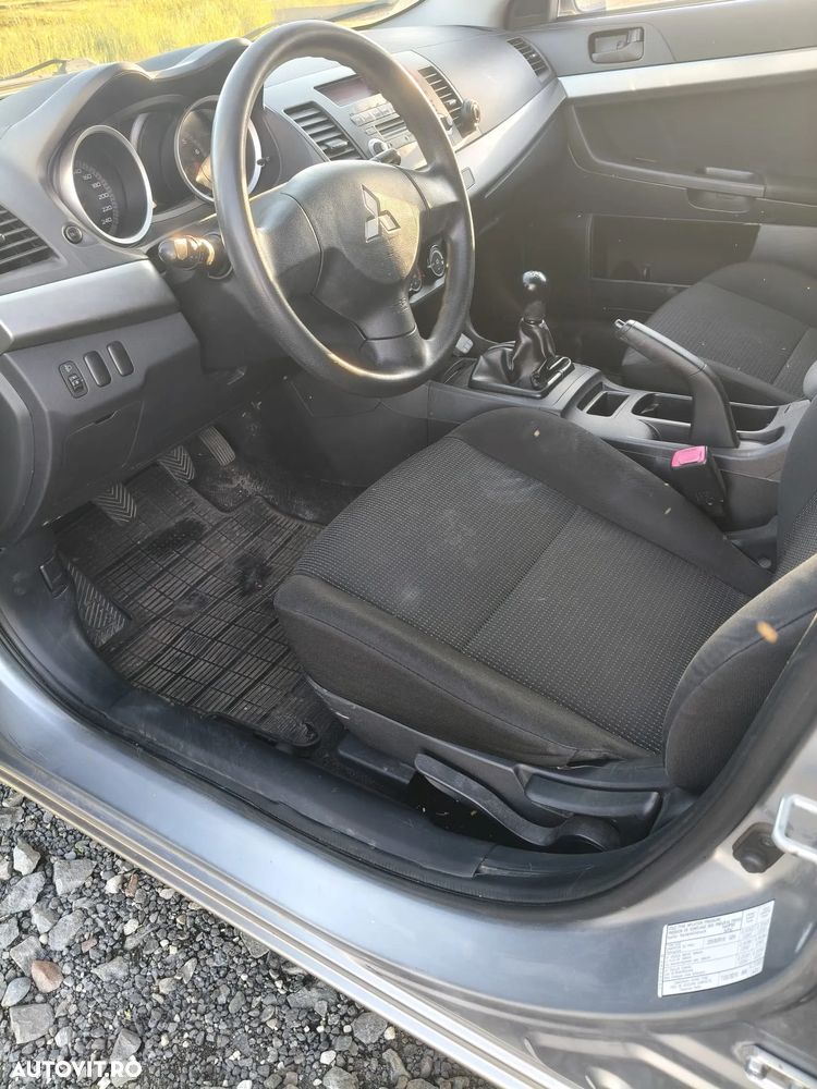 Mitsubishi Lancer 1.5 Inform A01 - 6