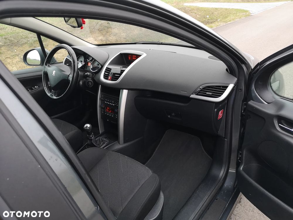 Peugeot 207 1.6 Premium - 18