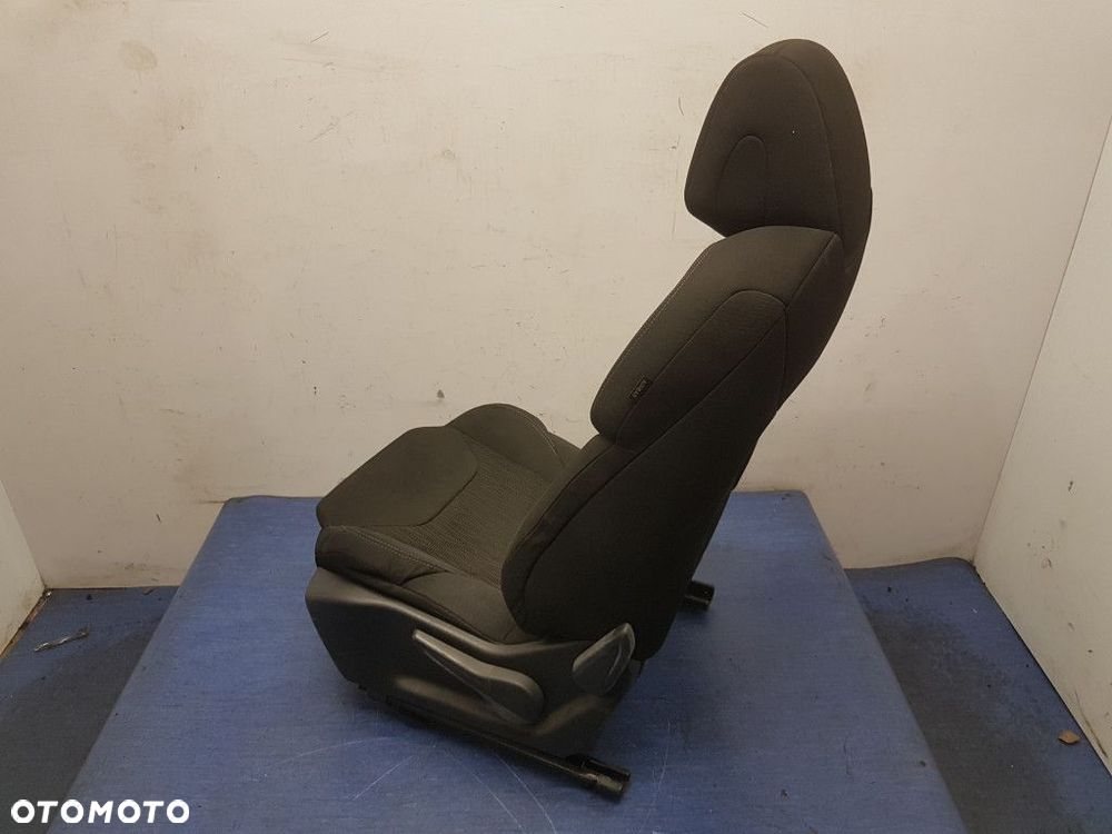 CITROEN C5 III FOTEL KIEROWCY - 13