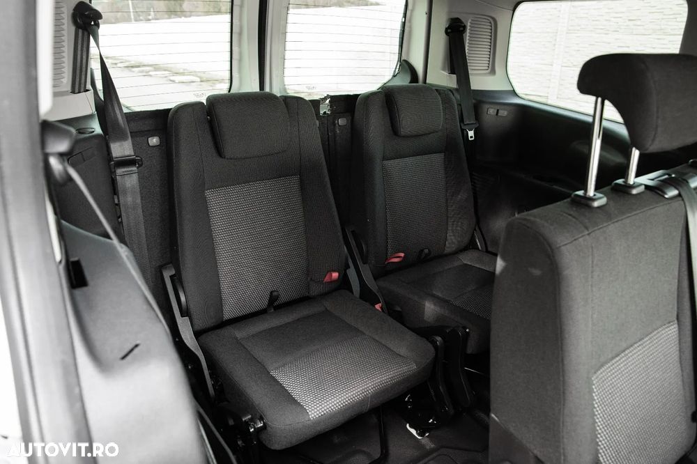 Ford Tourneo Connect Grand 1.6 TDCi Titanium - 18