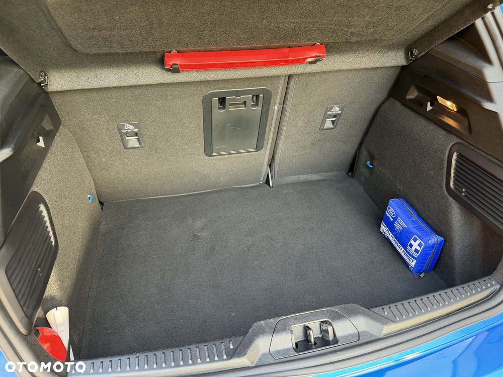 Ford Focus 1.0 EcoBoost mHEV ST-Line X - 8