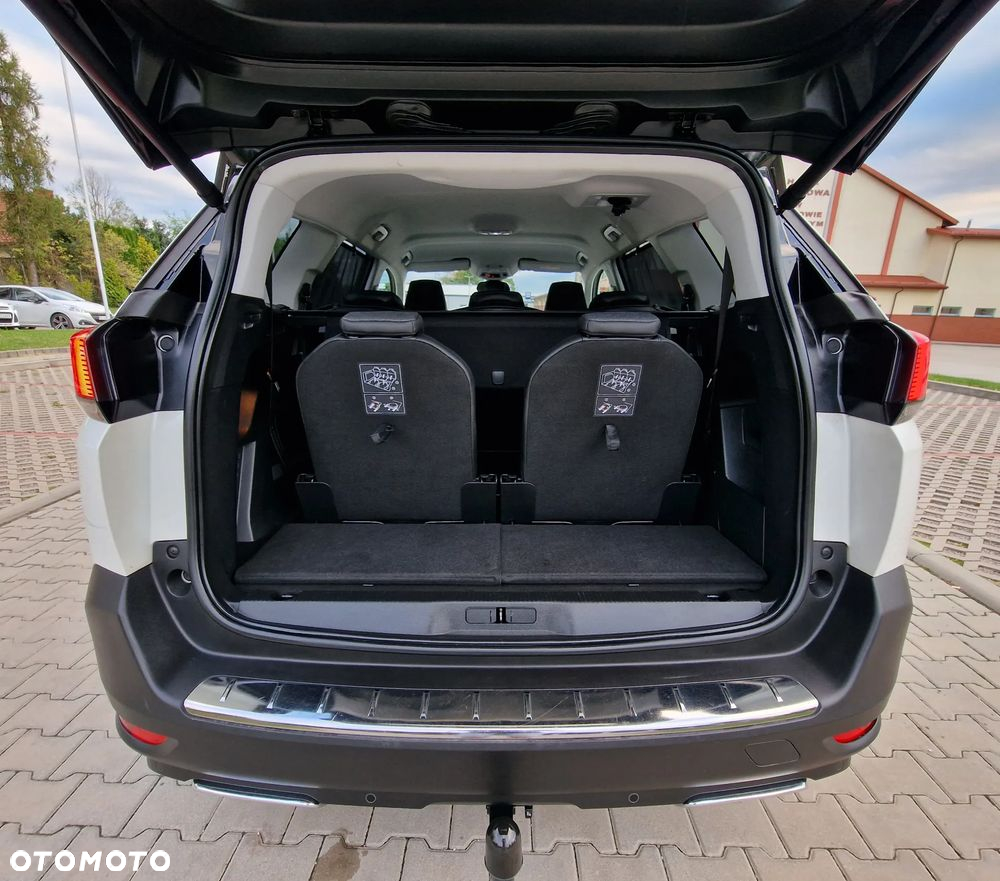 Peugeot 5008 1.6 PureTech Allure S&S EAT8 - 18