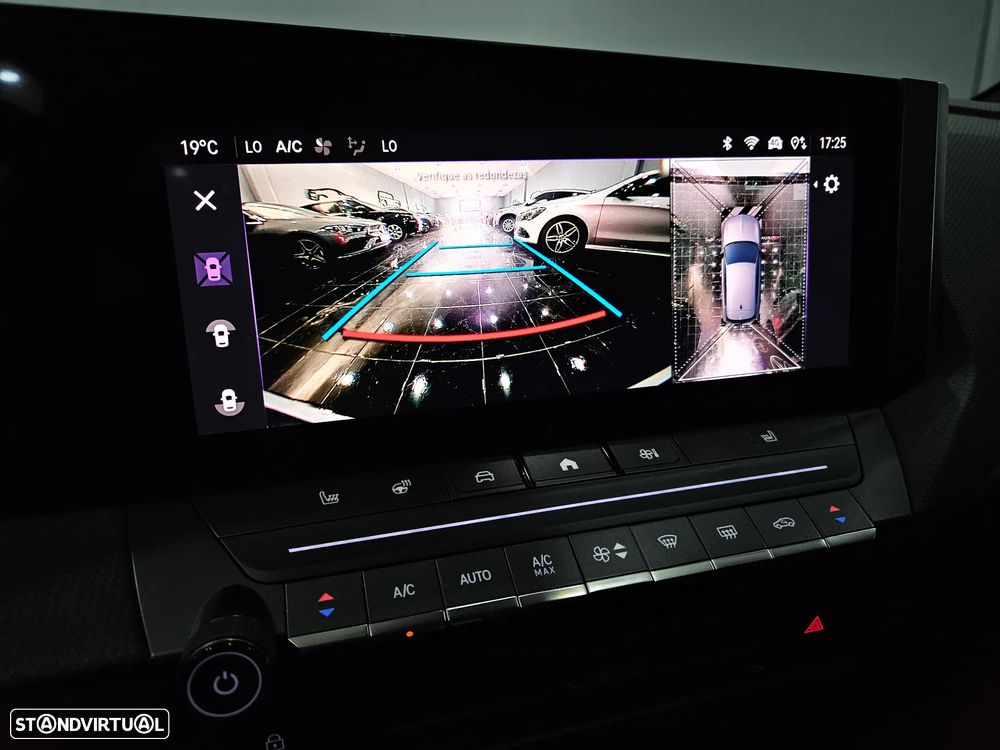 Opel Astra 1.2 T GS Aut. - 24