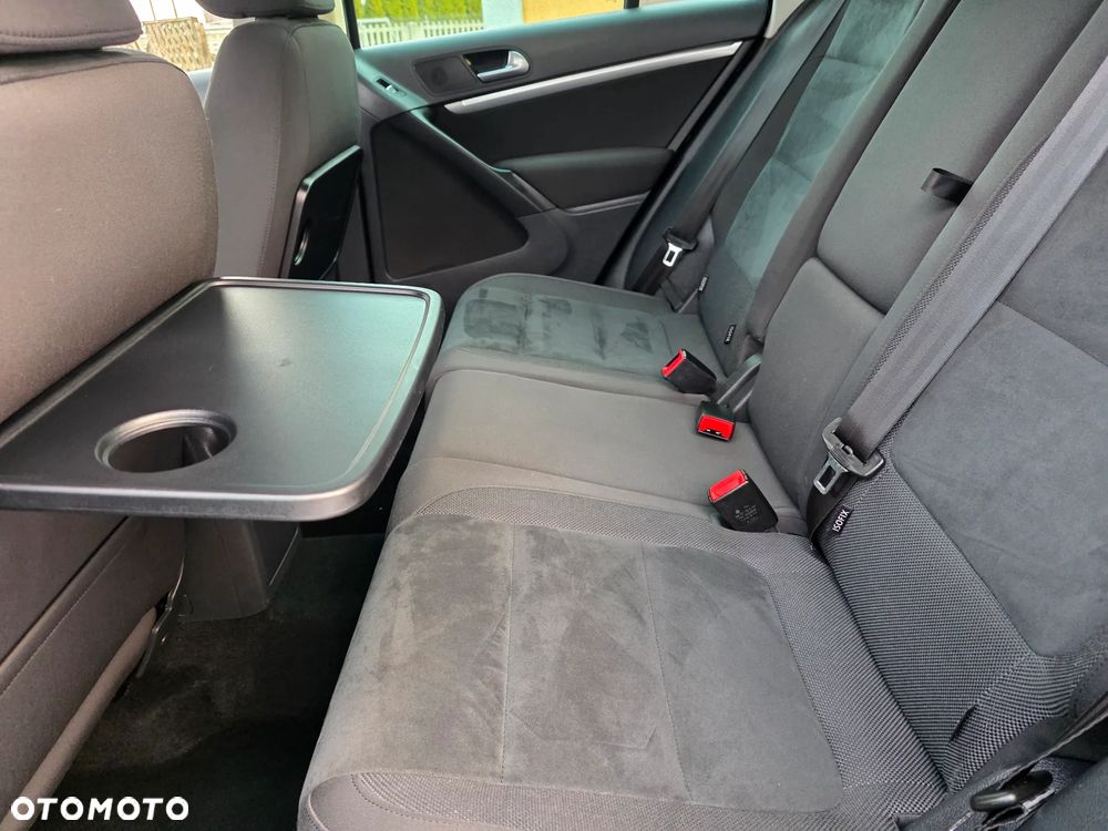 Volkswagen Tiguan 2.0 TDI SCR BlueMotion Technology Sport & Style - 21