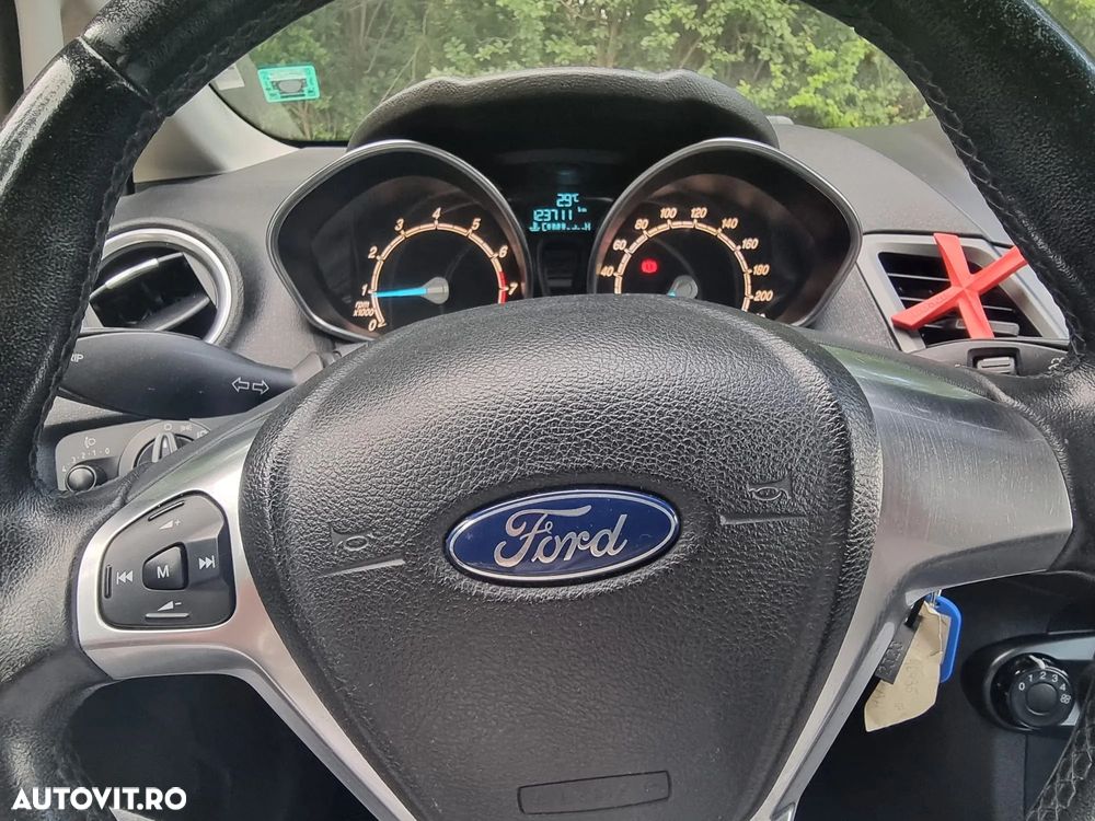 Ford Fiesta - 19