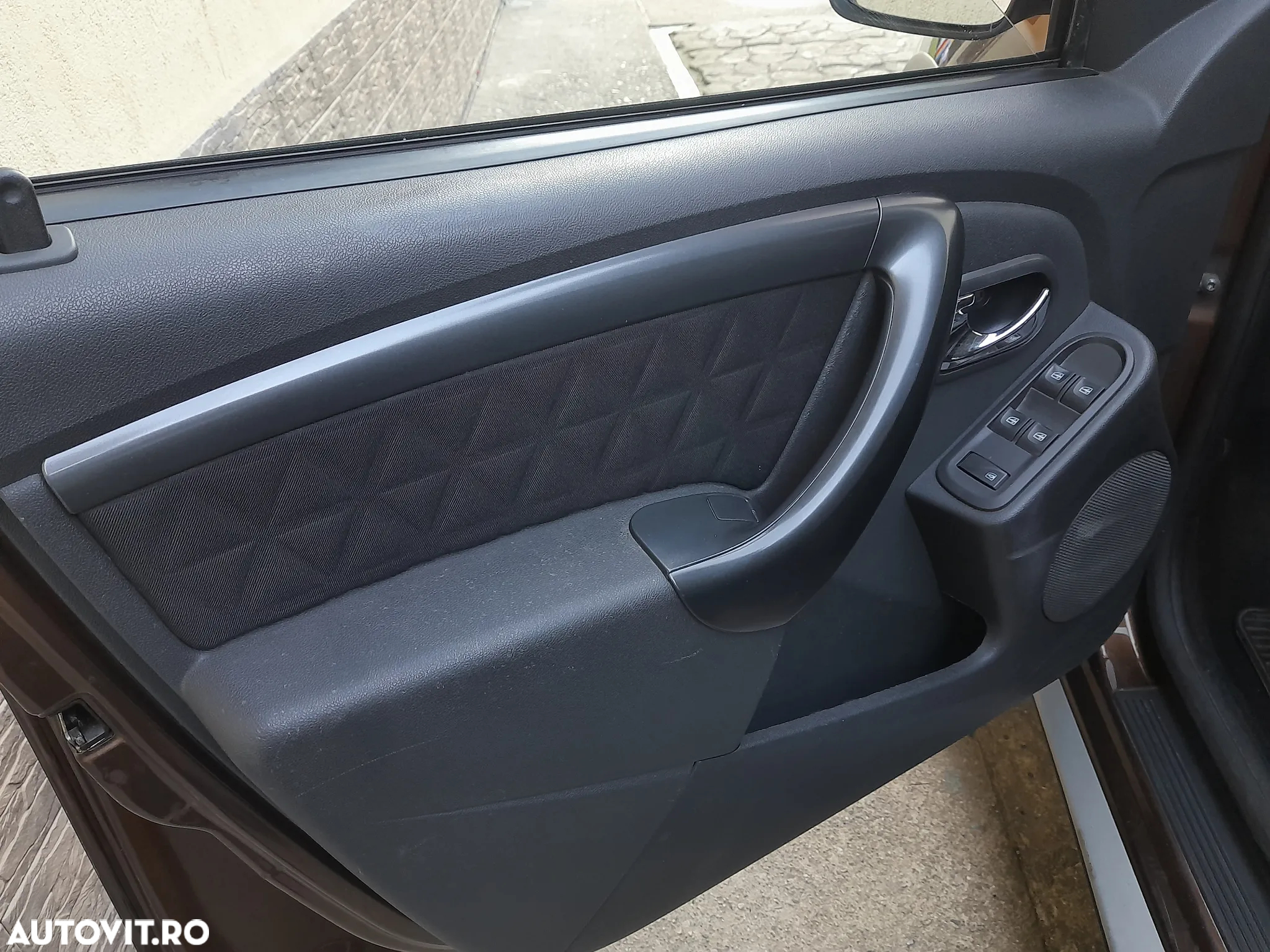 Dacia Duster 1.5 dCi 4x4 Ambiance - 30