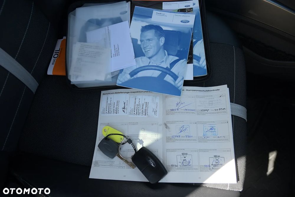 Ford Kuga 2.0 TDCi 2x4 Titanium - 39