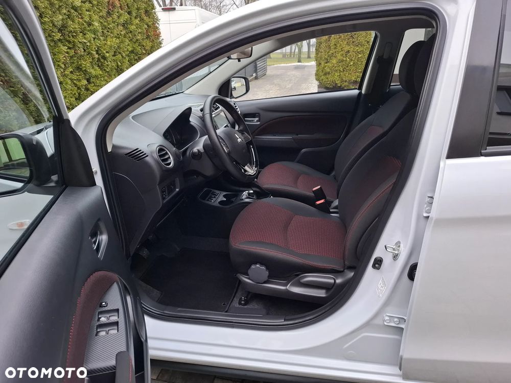 Mitsubishi Space Star - 11