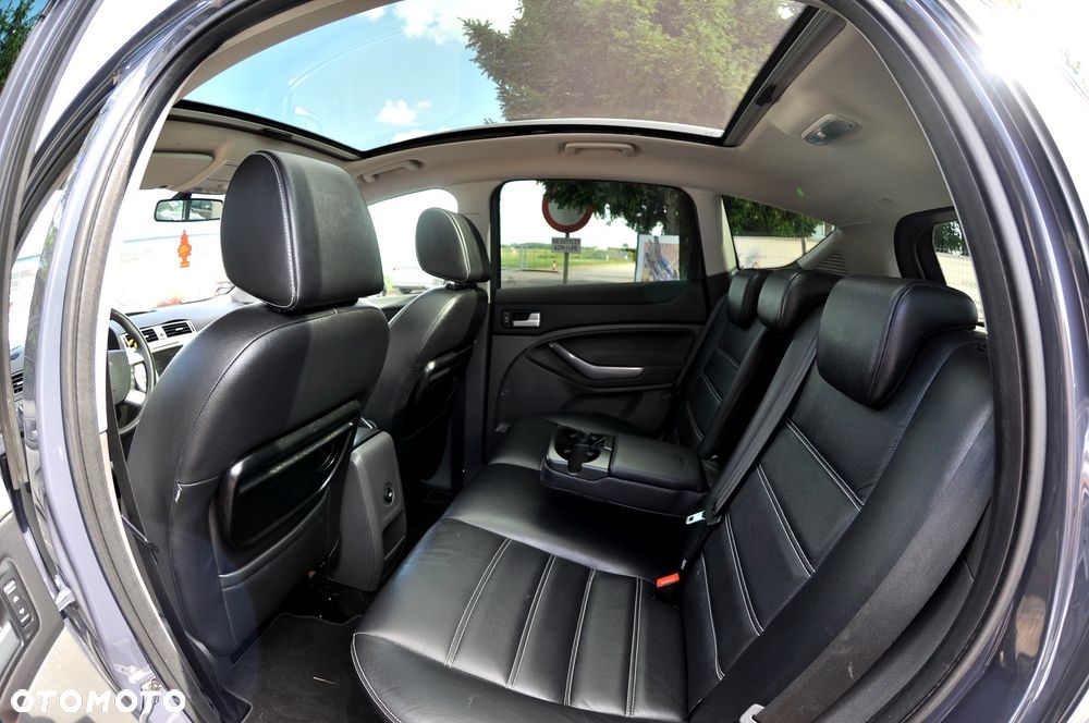 Ford Kuga 2.0 TDCi 2x4 Titanium - 22