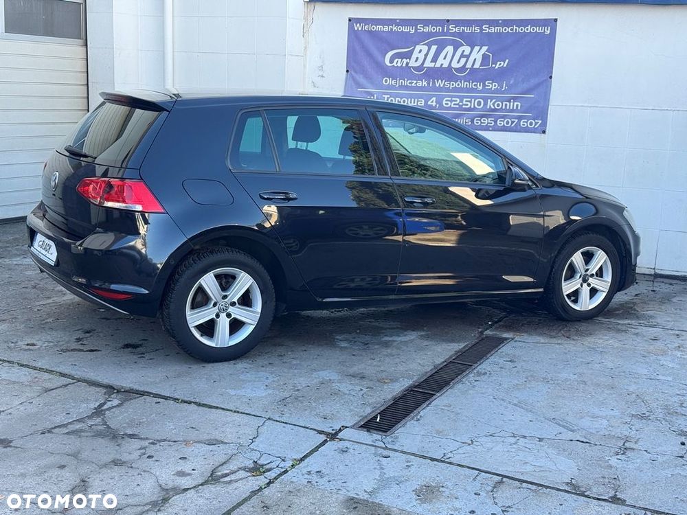 Volkswagen Golf - 8