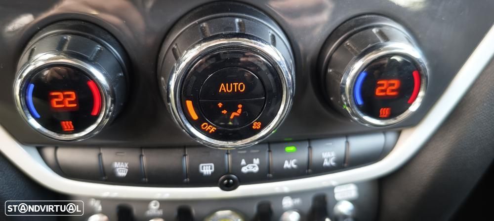 MINI Countryman Cooper SE ALL4 Auto - 35