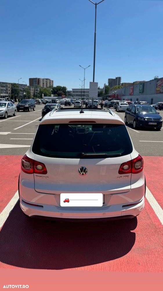 Volkswagen Tiguan 2.0 TDI 4Motion DSG Sport & Style - 4