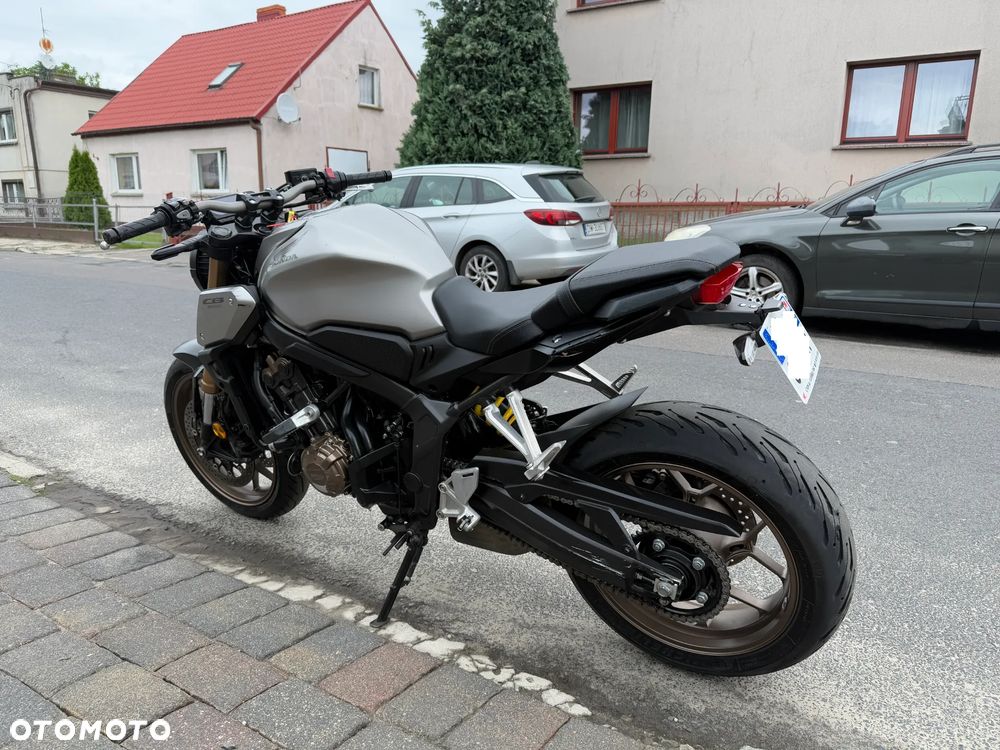Honda CB - 7