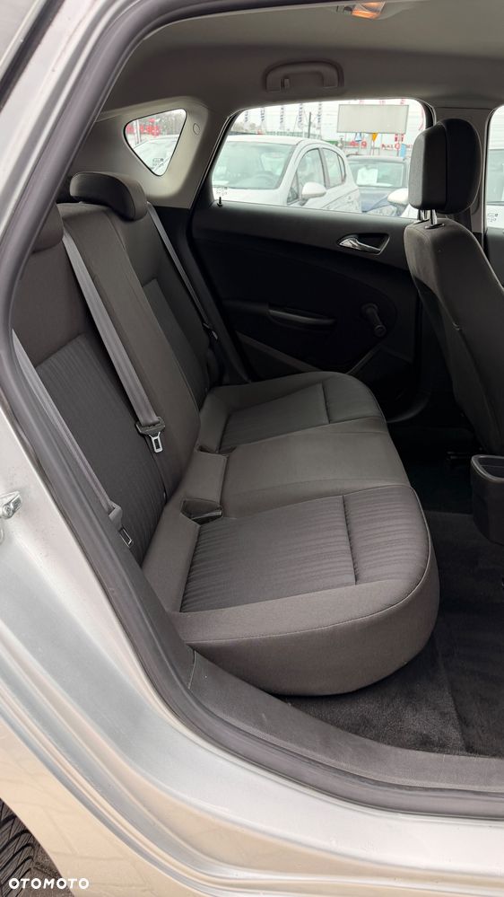 Opel Astra 1.4 T Cosmo - 8