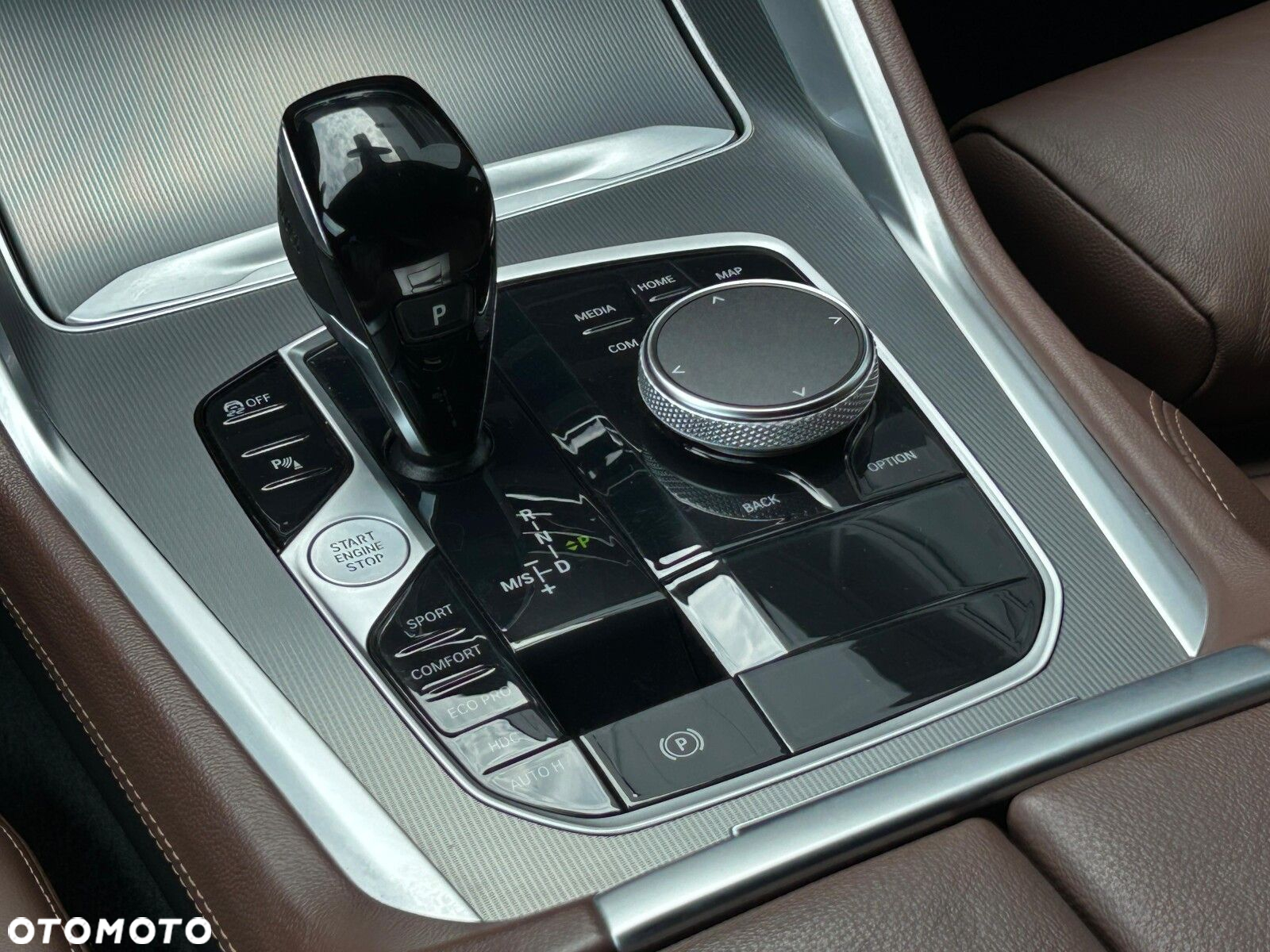 BMW X6 xDrive30d mHEV - 26