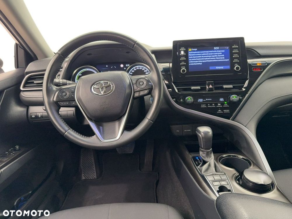 Toyota Camry - 9