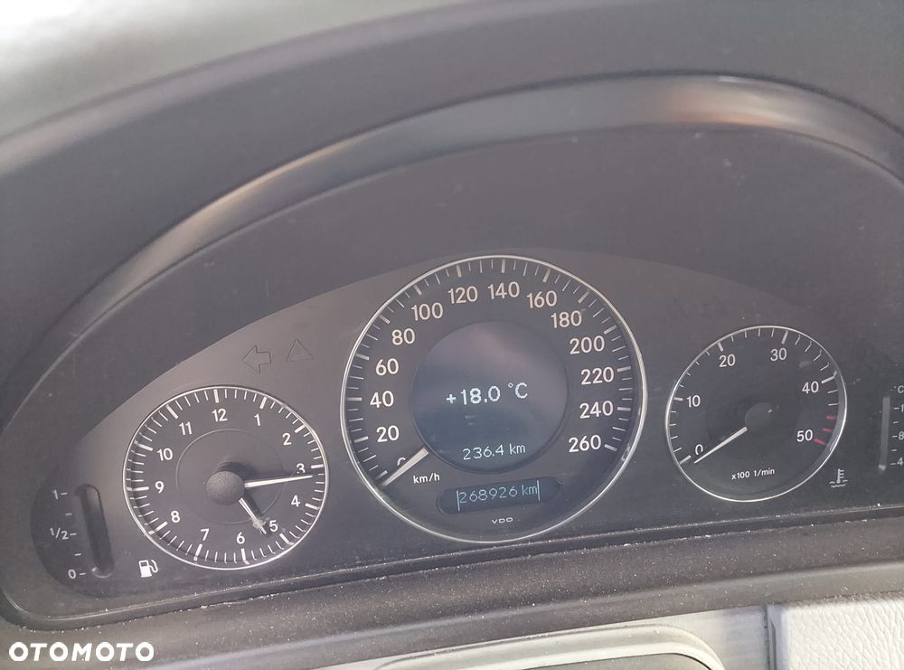 Mercedes-Benz CLK - 17