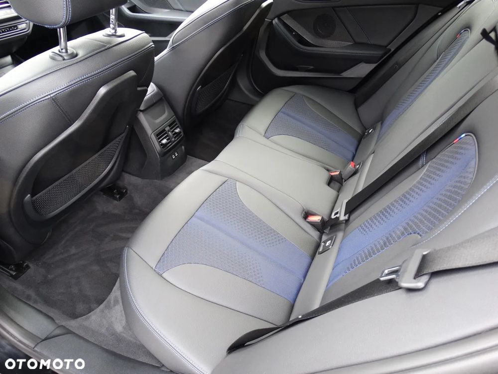 BMW Seria 1 118d M Sport Shadow - 19