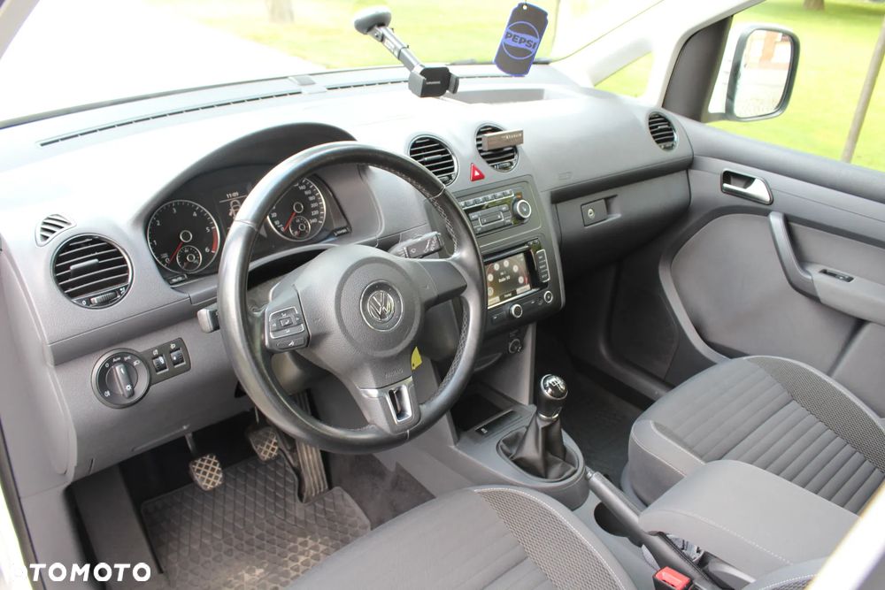 Volkswagen Caddy Trendline Mixt - 29