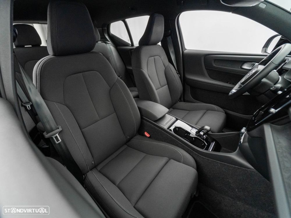 Volvo XC 40 Recharge Core - 41