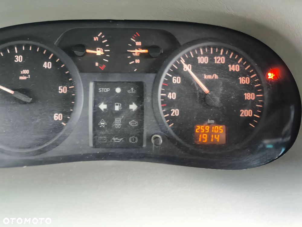 Opel Vivaro - 40