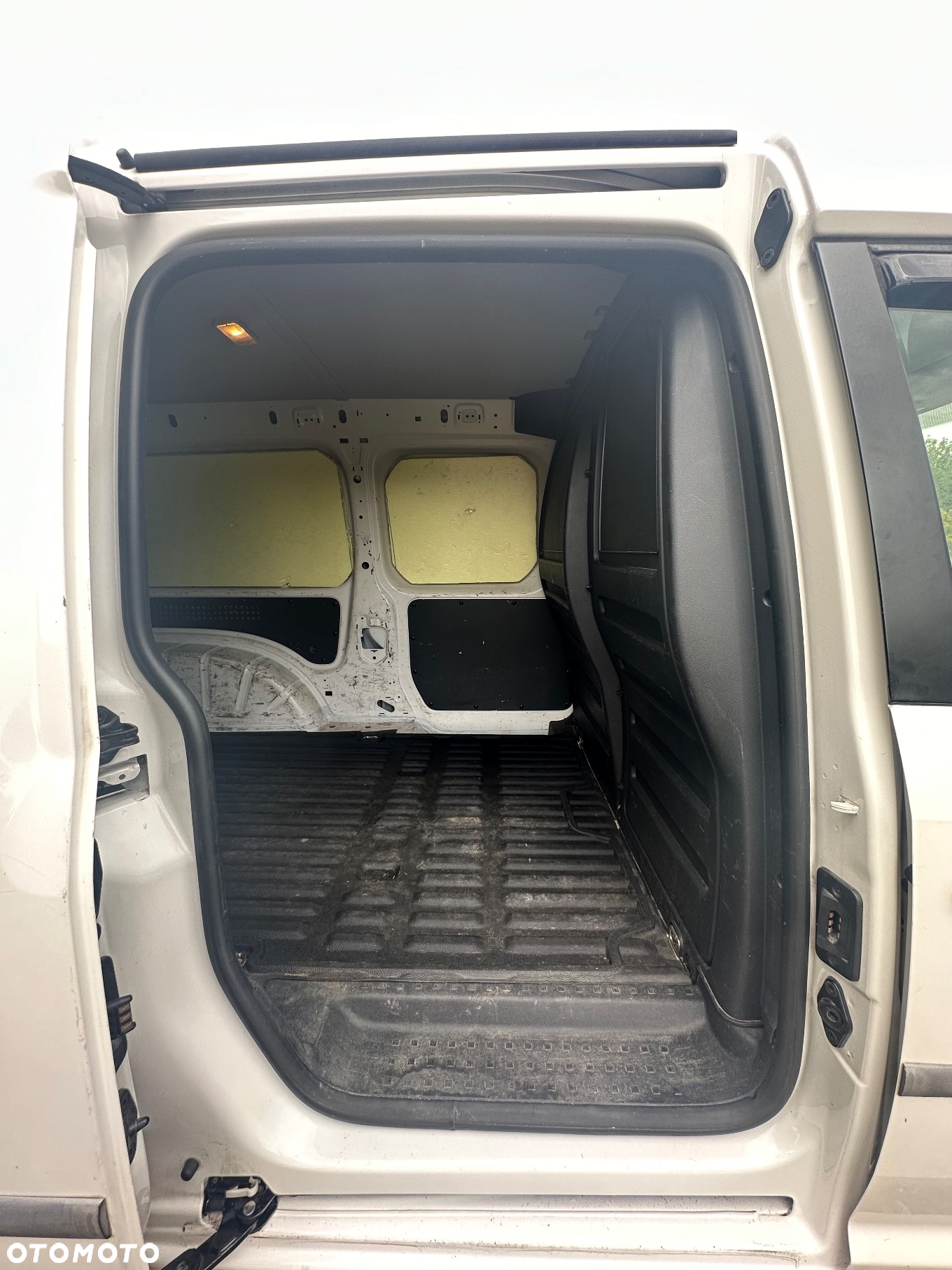 Volkswagen Caddy Maxi 2.0 TDI - 8