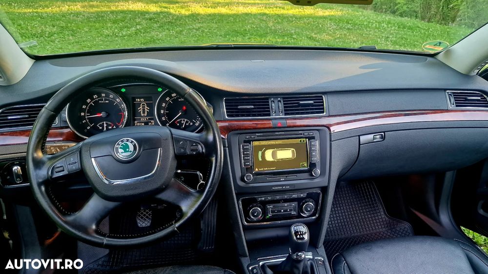 Skoda Superb 2.0 TDI 4X4 Exclusive - 14