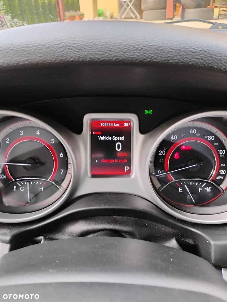 Dodge Journey - 8