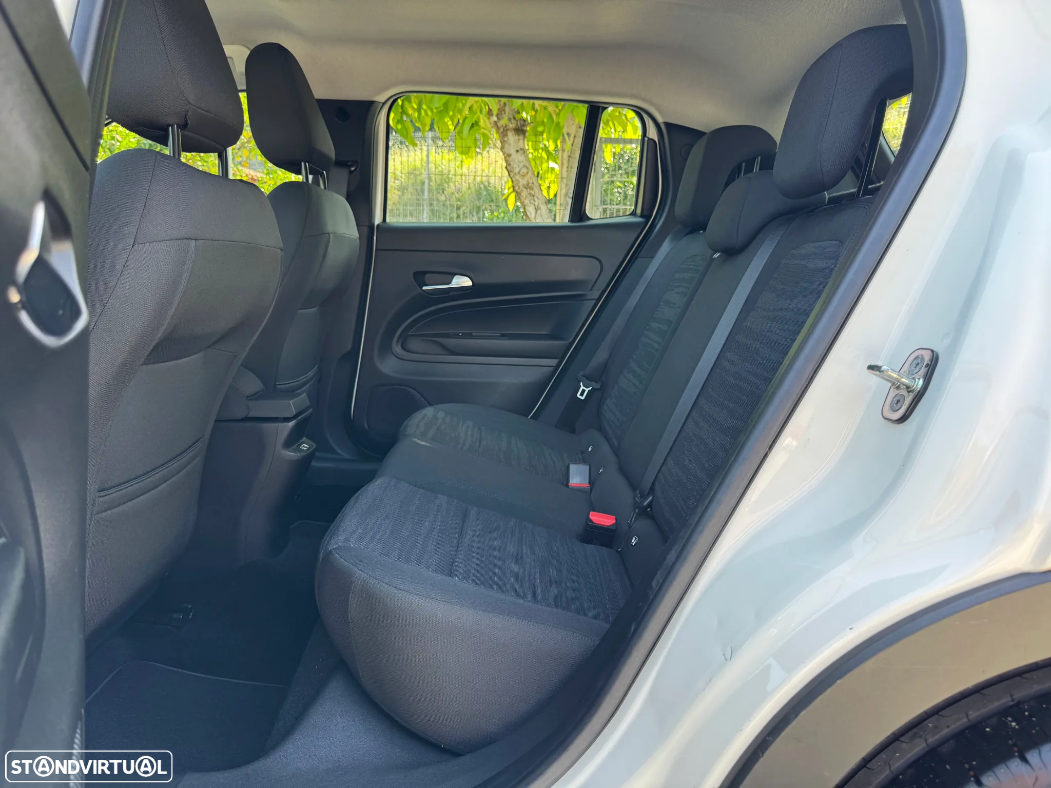Jeep Avenger 54 kWh Longitude - 6