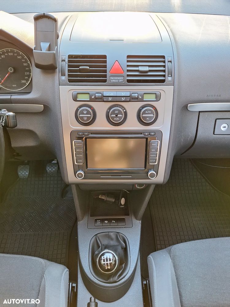 Volkswagen Touran 2.0 TDI Trendline - 12