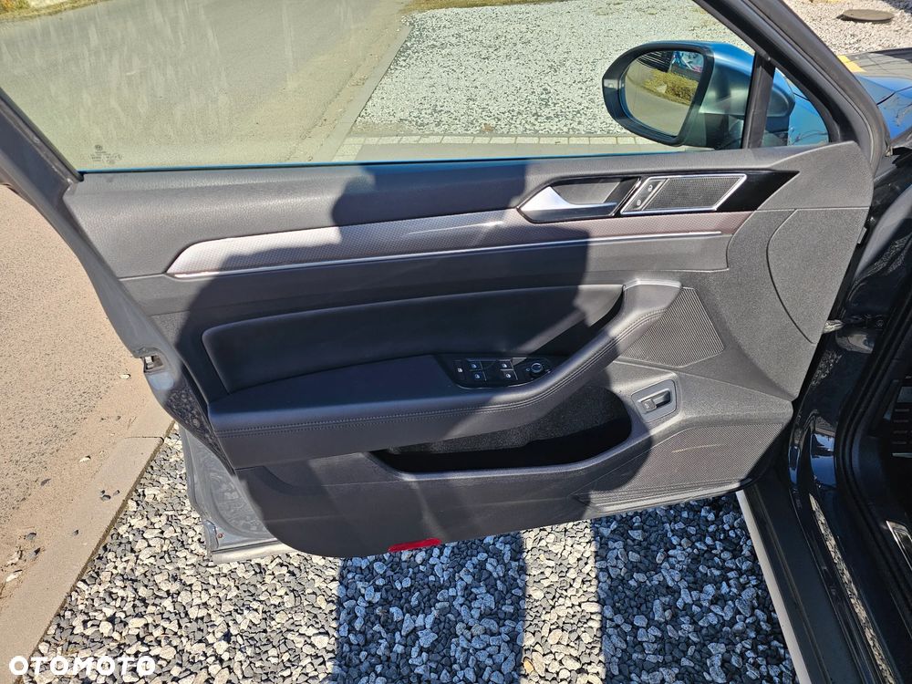 Volkswagen Passat Alltrack - 13