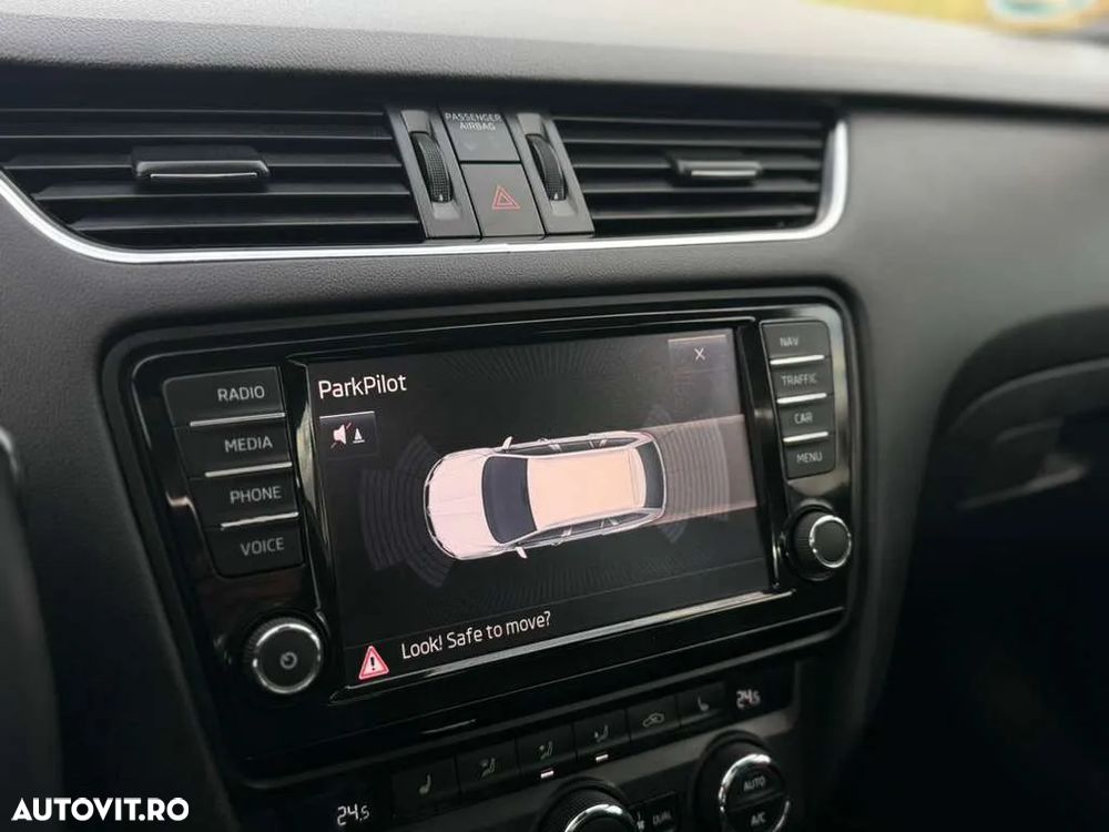 Skoda Octavia Combi 2.0 TDI (Green tec) DSG RS - 19