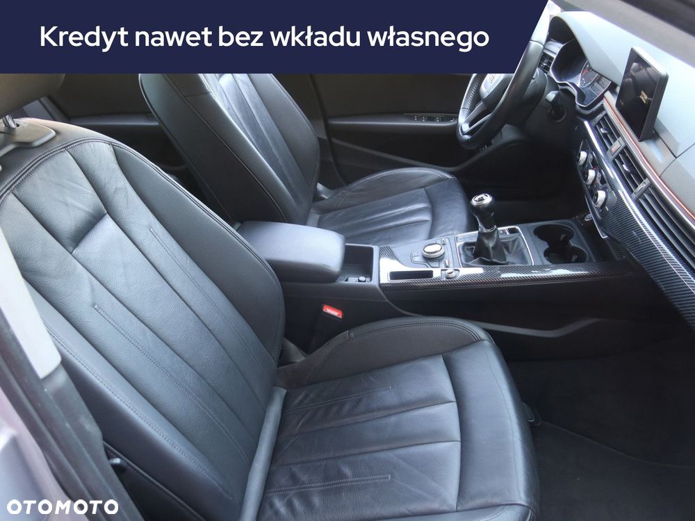 Audi A4 Limousine - 11