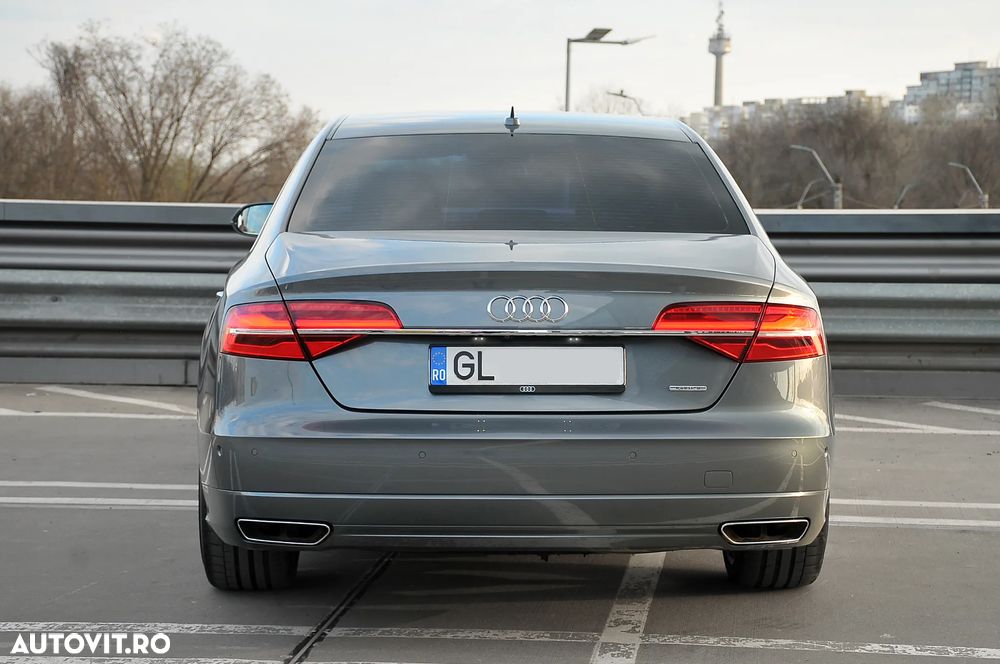 Audi A8 - 11