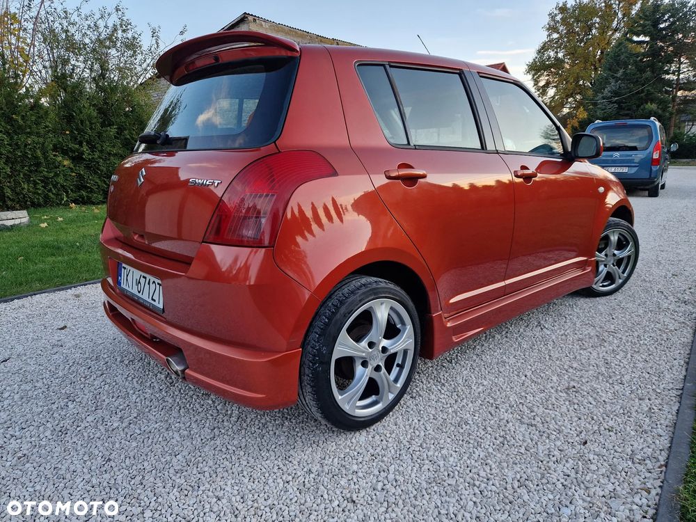 Suzuki Swift 1.3 Limited 25 - 3