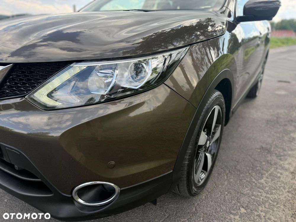 Nissan Qashqai 1.6 dCi Xtronic TEKNA+ - 9