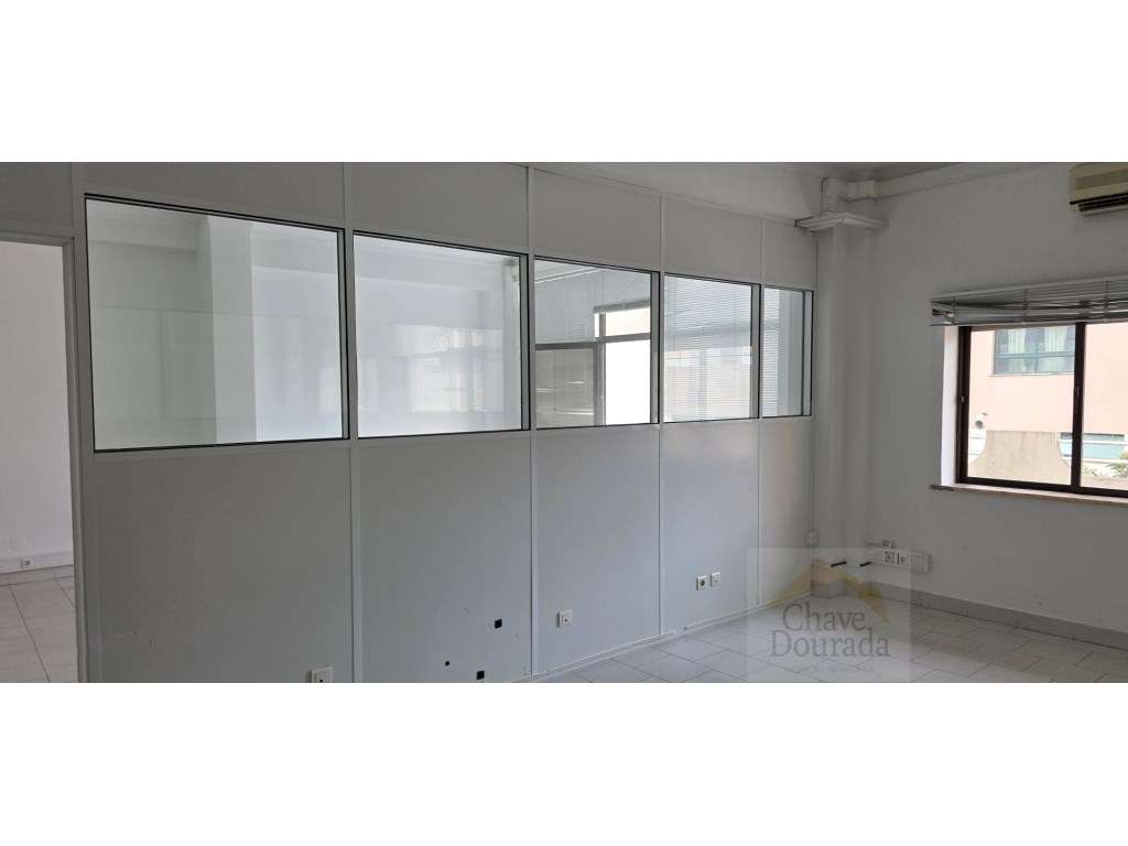 Loja para comércio ou serviços com 150m2 em Monte Formoso - Grande imagem: 5/17