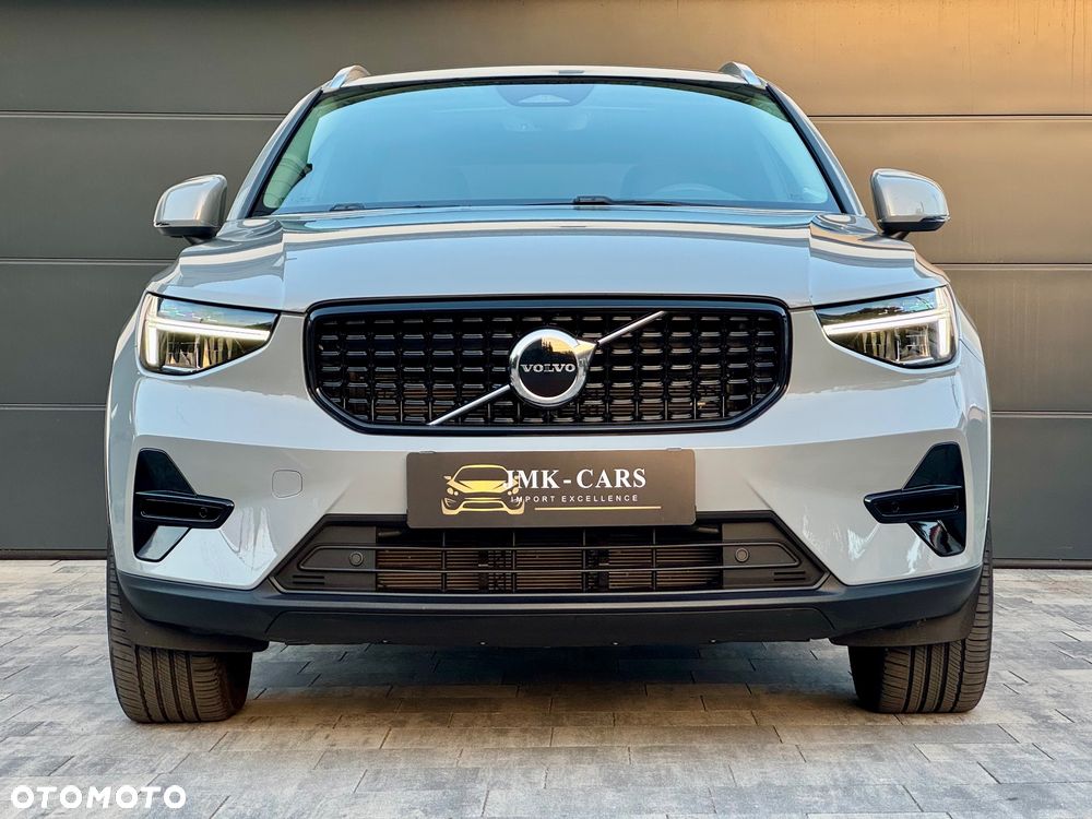 Volvo XC 40 B5 AWD Ultimate Dark - 4