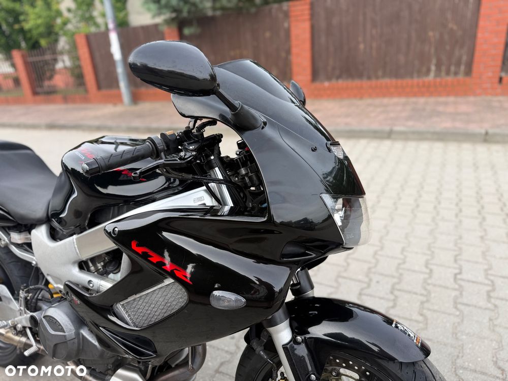 Honda VTR - 4