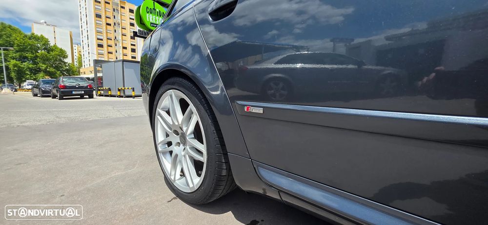 Audi A4 Avant 2.0 TDi S-line - 12