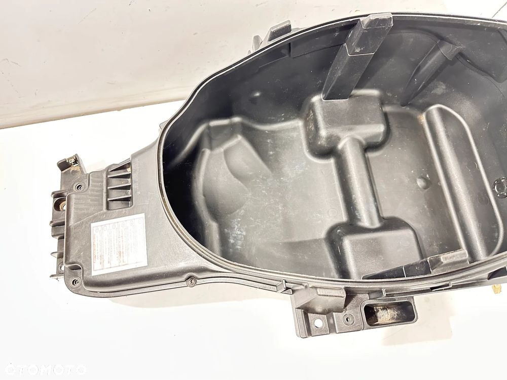 Kufer schowek Peugeot Satelis 125 06-13r. - 3