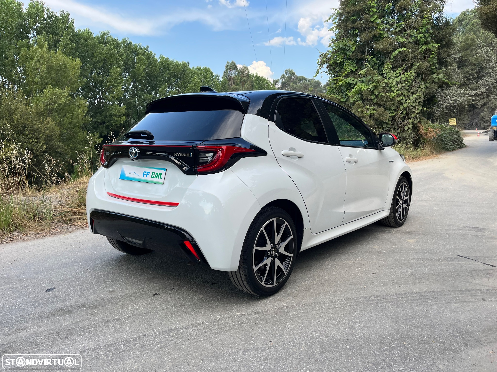 Toyota Yaris 1.5 HDF Premier Edition - 2