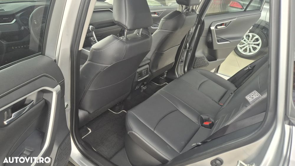 Toyota RAV4 2.5 VVT-iE 4x4 Luxury - 11