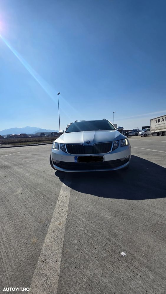 Skoda Octavia 1.6 TDI DSG Ambition - 8