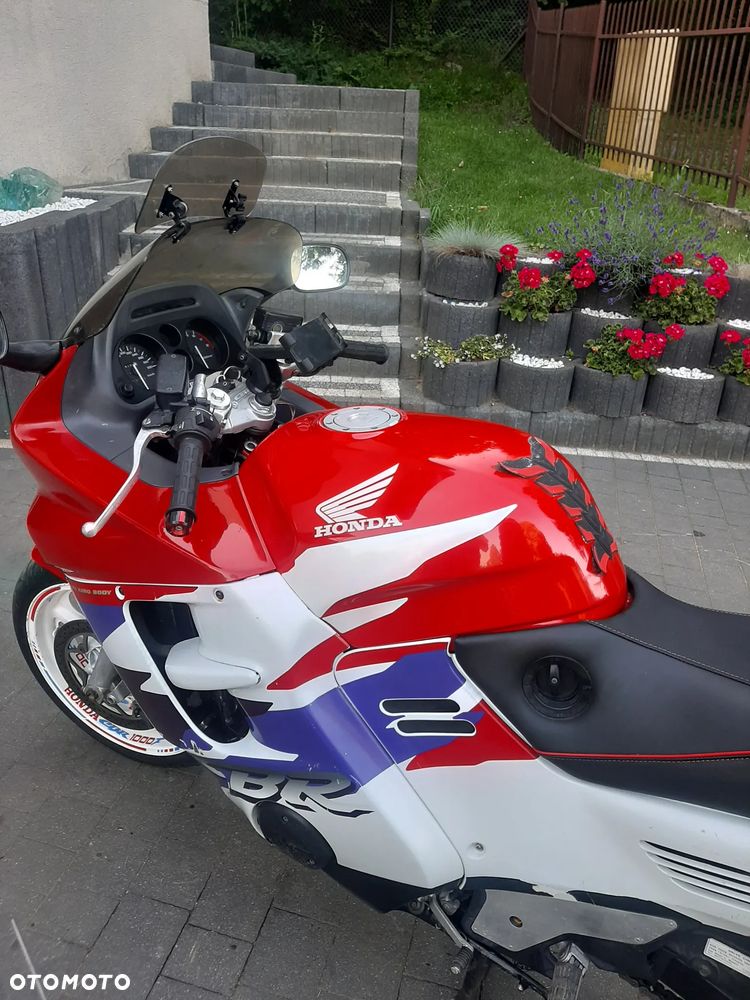 Honda CBR - 1