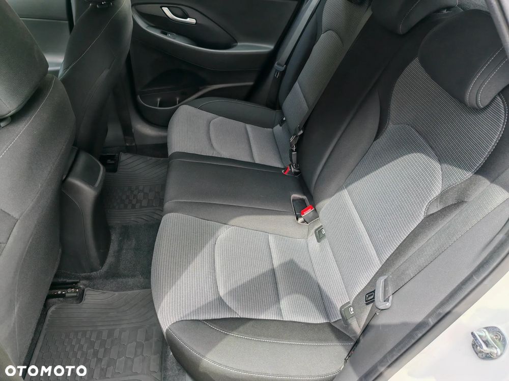 Hyundai i30 1.5 DPI Modern - 13