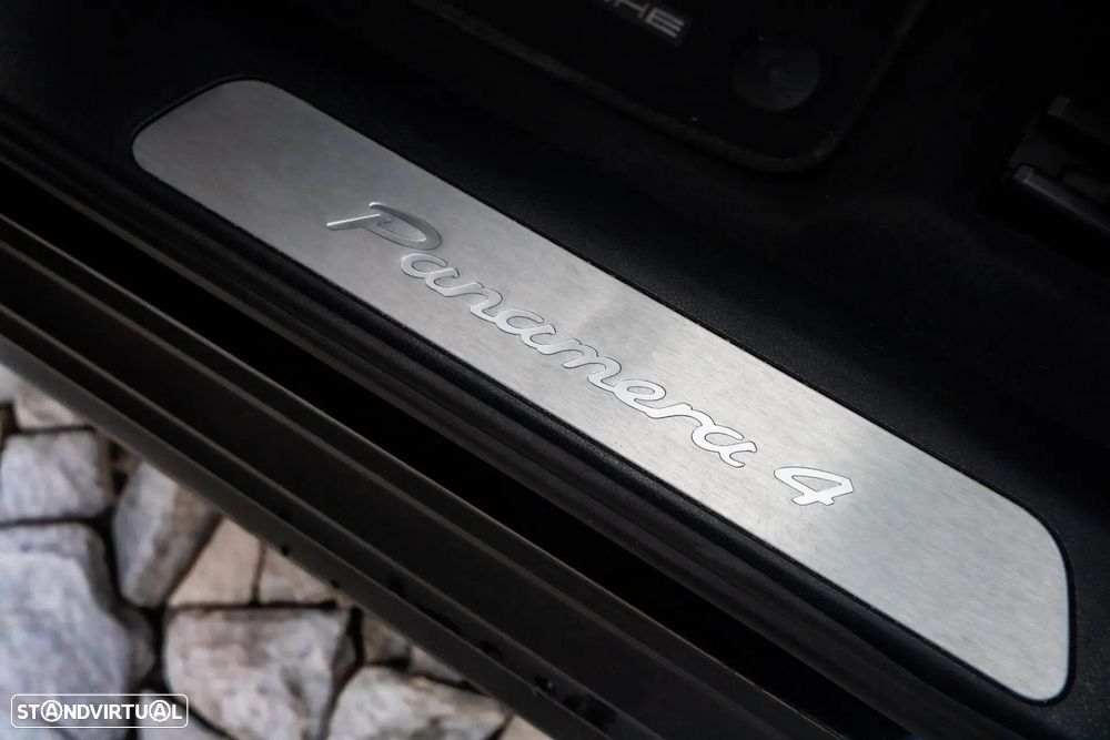 Porsche Panamera Sport Turismo 4 E-Hybrid Platinum Edition - 31