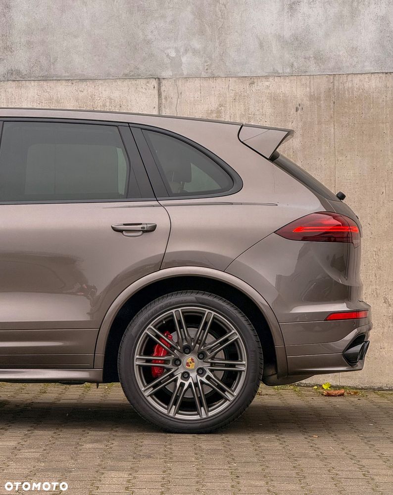 Porsche Cayenne GTS Tiptronic S - 7