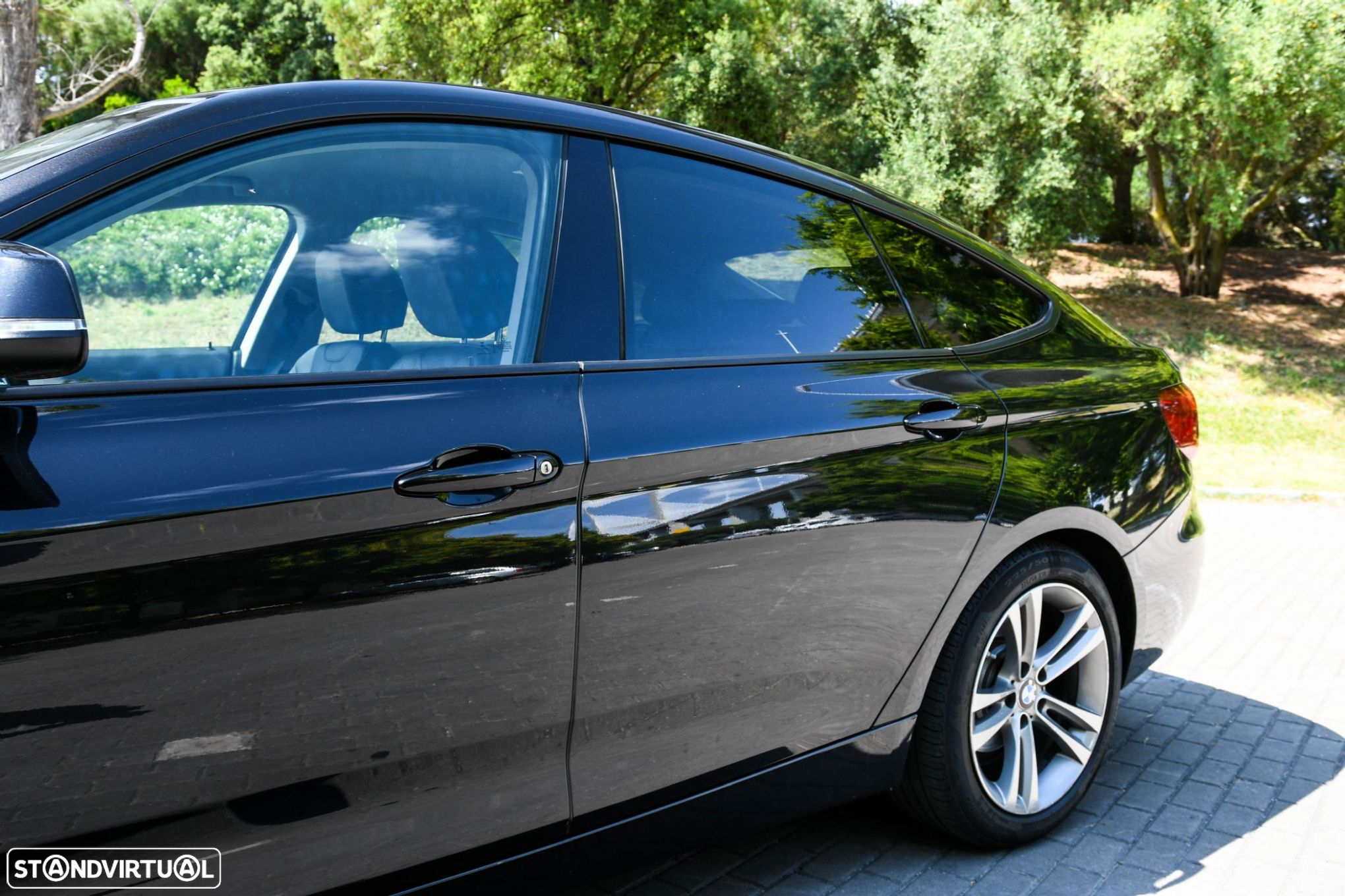 BMW 320 Gran Turismo - 10