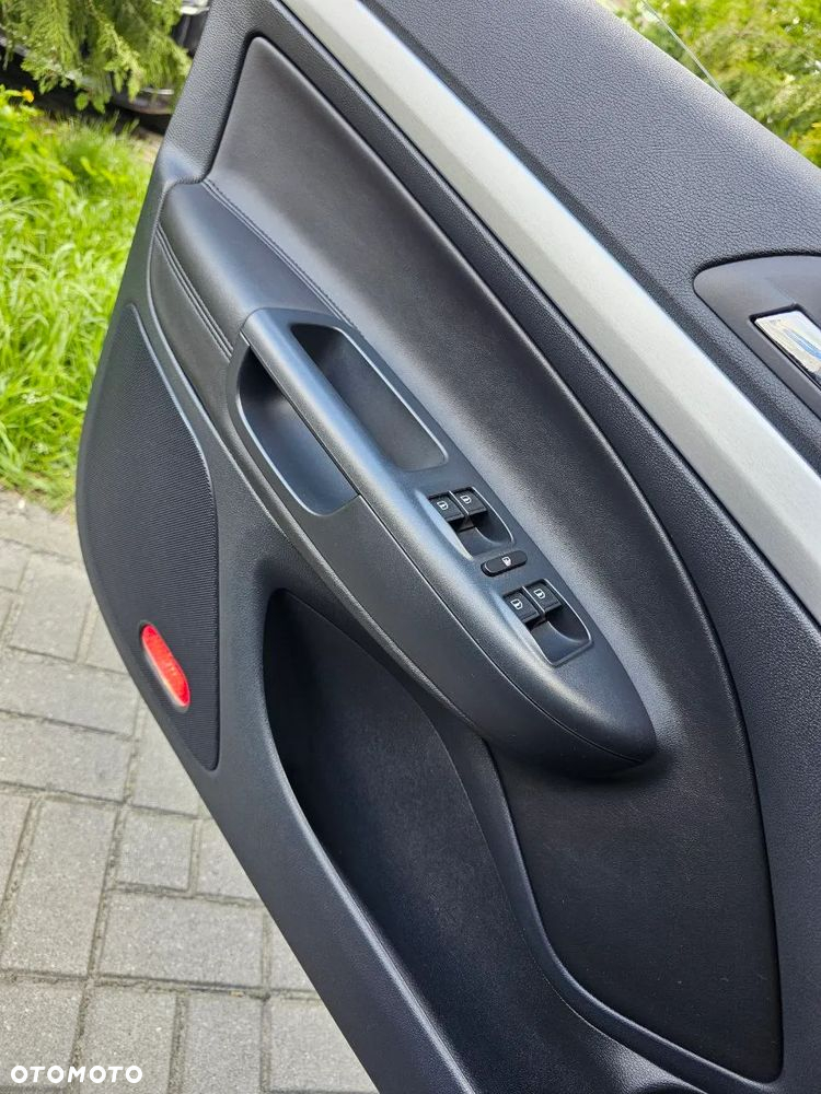 Skoda Octavia 2.0 TDI DPF RS DSG - 23